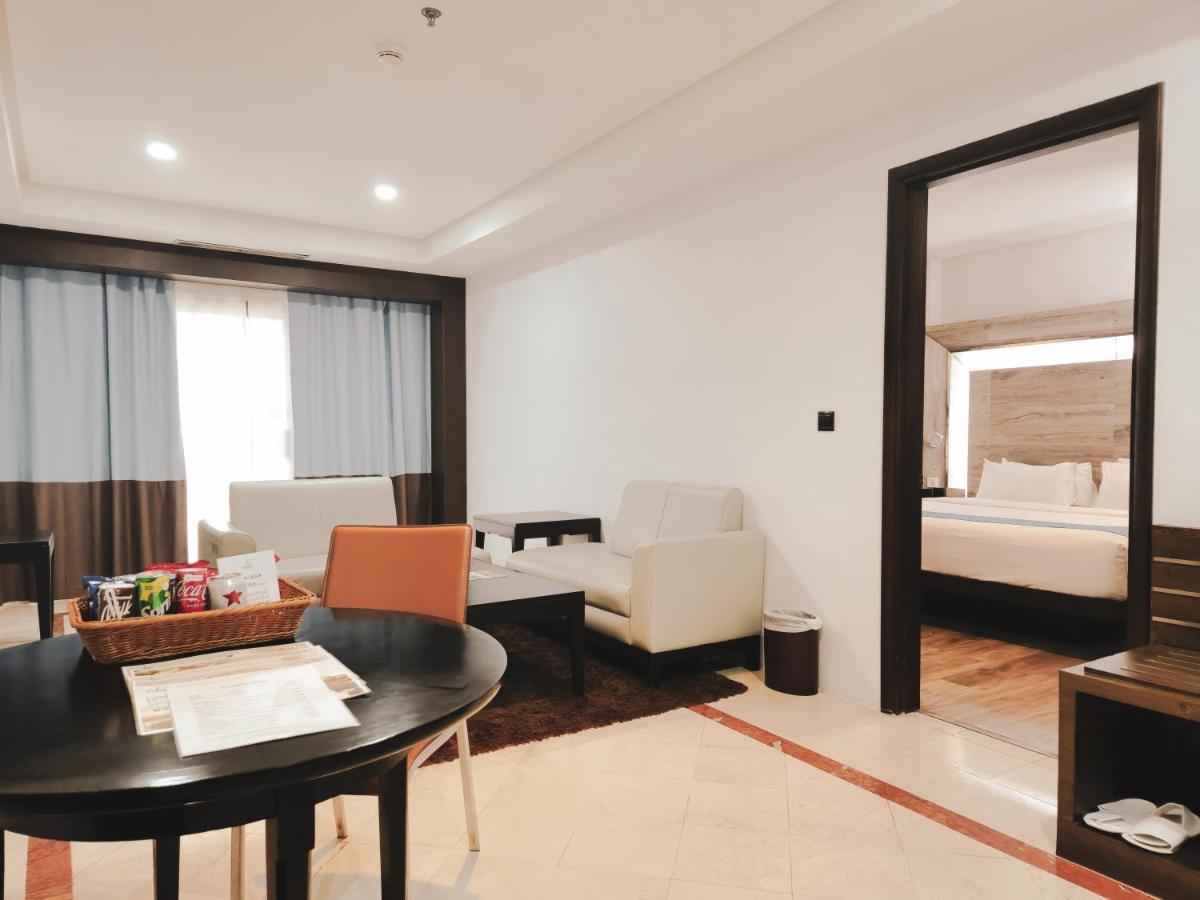Ap Premier Batam Hotell Nagoya Exteriör bild