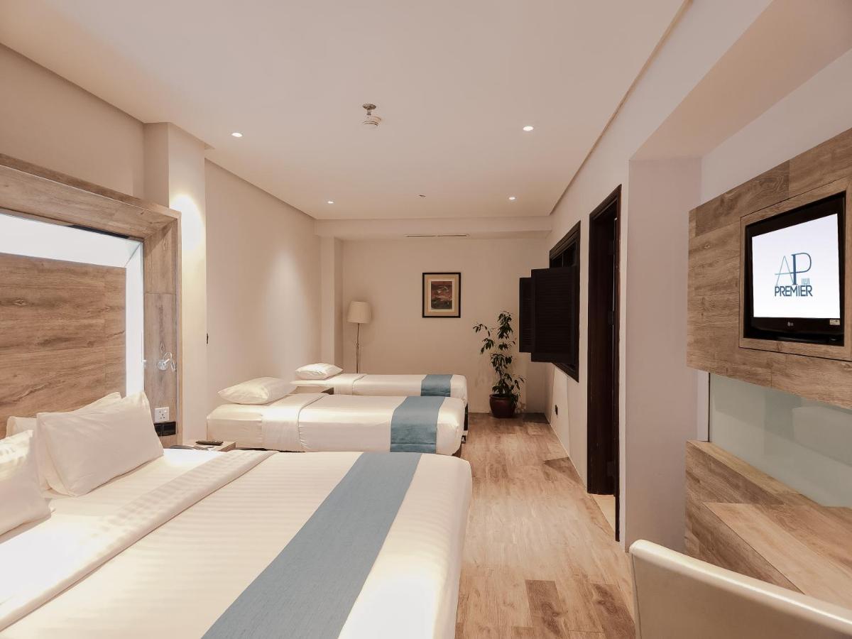 Ap Premier Batam Hotell Nagoya Exteriör bild