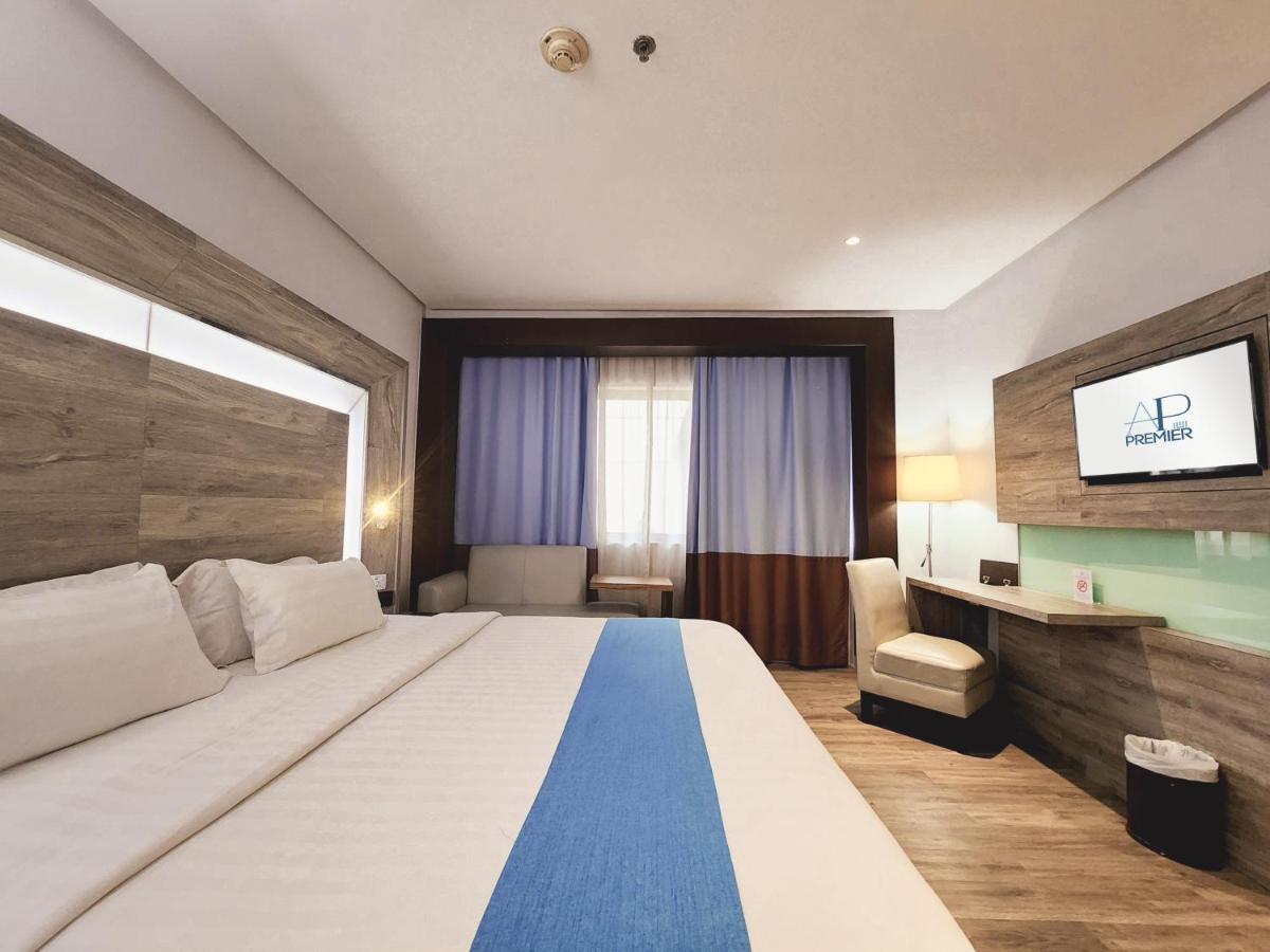 Ap Premier Batam Hotell Nagoya Exteriör bild