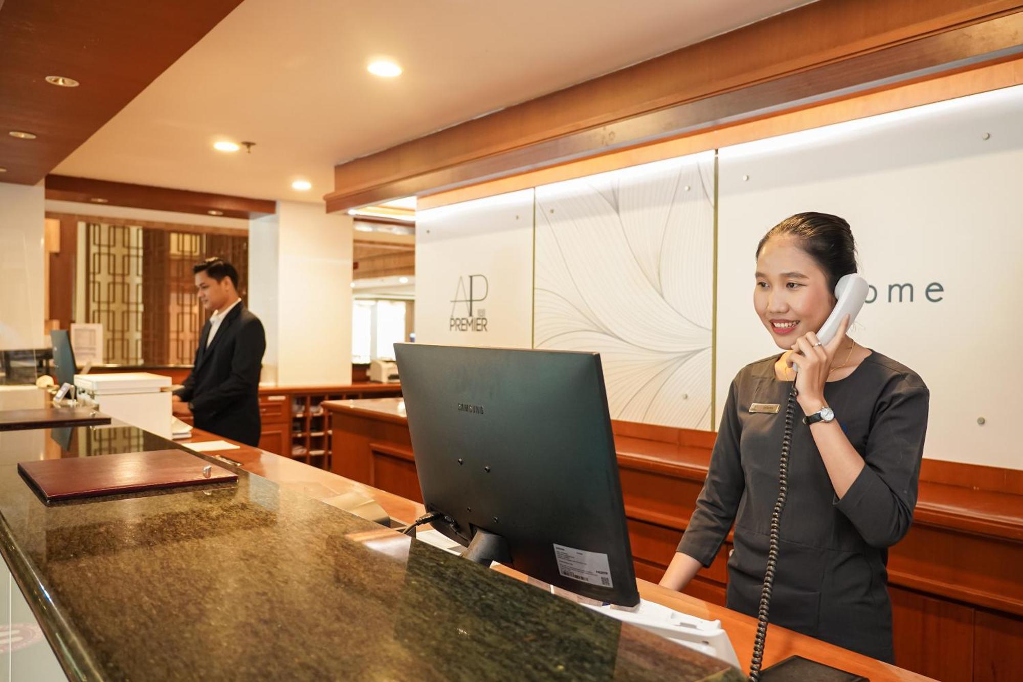 Ap Premier Batam Hotell Nagoya Exteriör bild